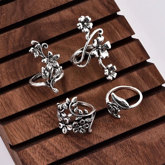 New Silver Floral Ring Set - Picture 2 of 5